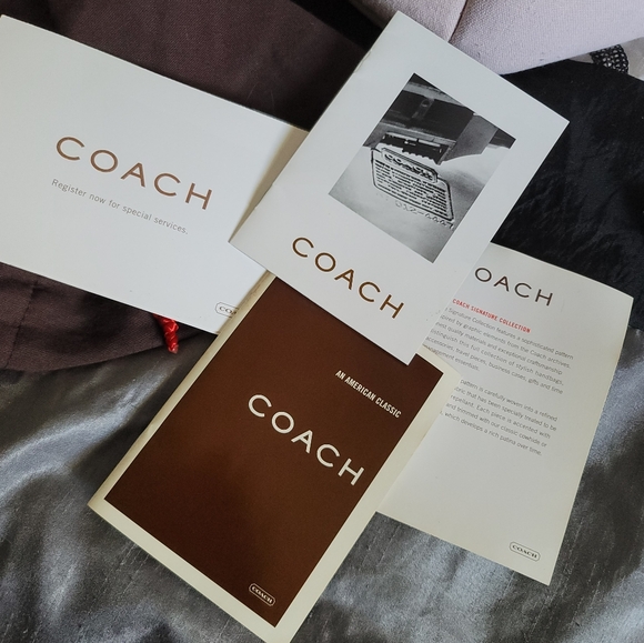 Vintage Coach Bumble Bee with Trim and Buckle Flap - Picture 6 of 8